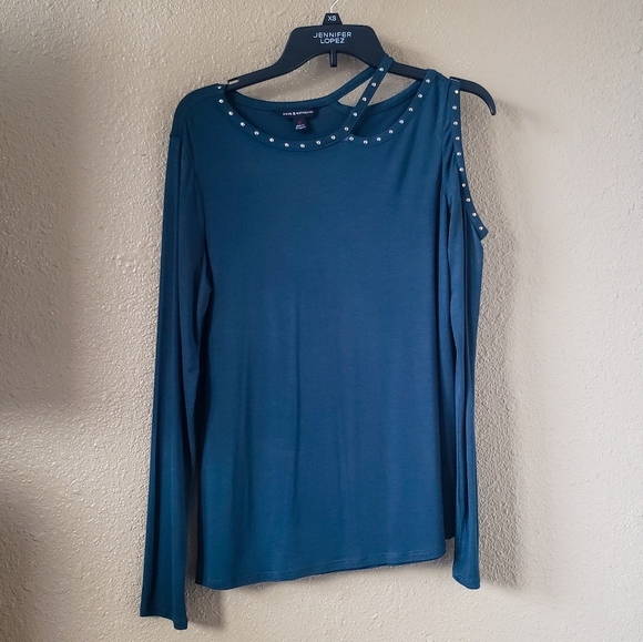 Rock & Republic Unique Long Sleeve Top - Picture 2 of 7